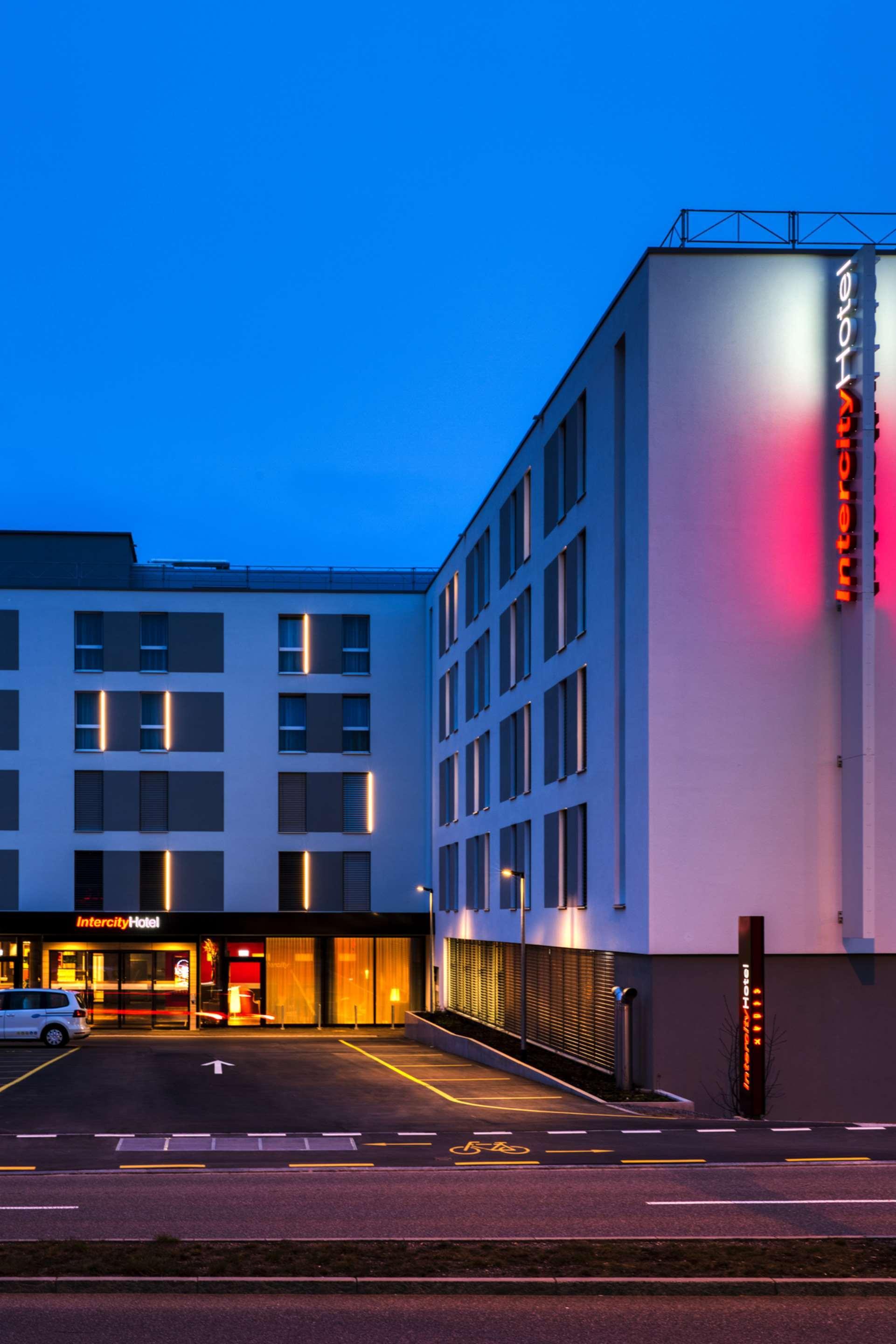 Intercityhotel Zuerich Airport Rümlang Exterior foto